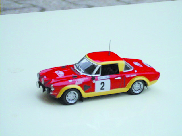 FIAT 124 CABRIO