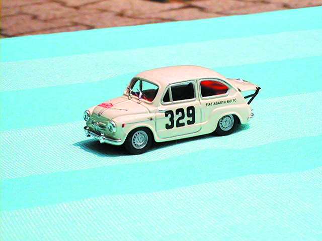 FIAT 850 in scala 1:43