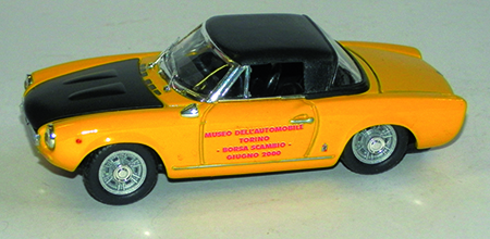 FIAT 124 CABRIO in scala 1:43