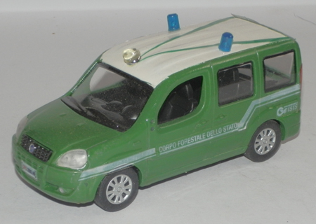 FIAT DOBLO in scala 1:43