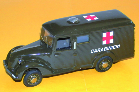 FIAT AMBULANZE in scala 1:43