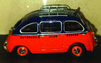 FIAT MULTIPLA CON PORTAPACCHI 1:43 scale