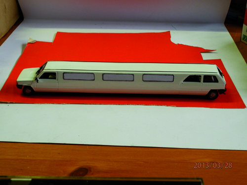 LIMOUSINE 1:43 scale