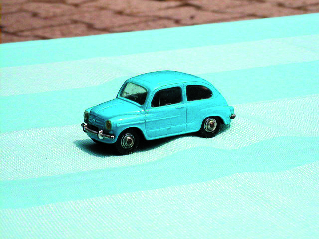 FIAT 600 in scala 1:43