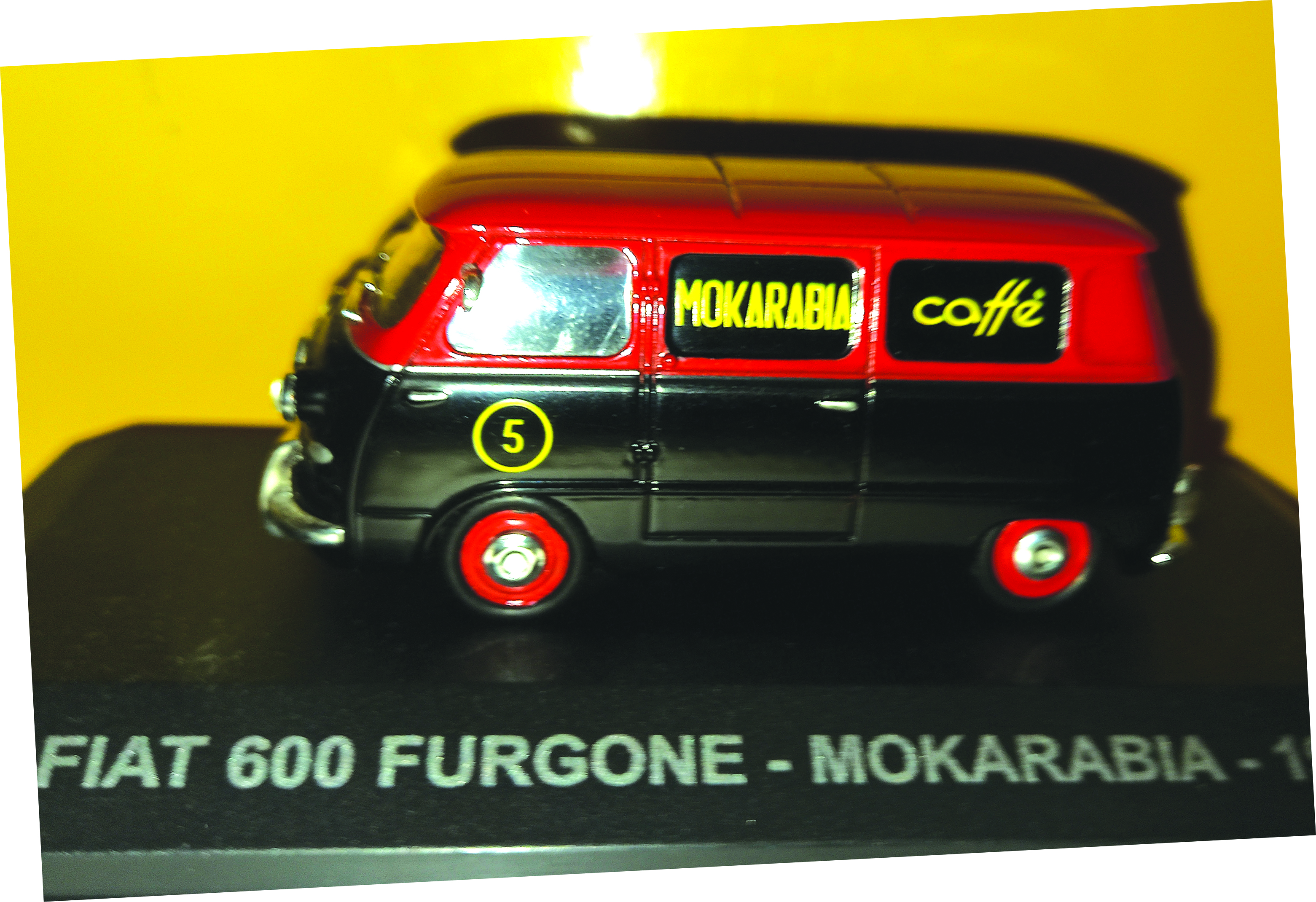 FIAT 600 T600 T/850 T in scala 1:43