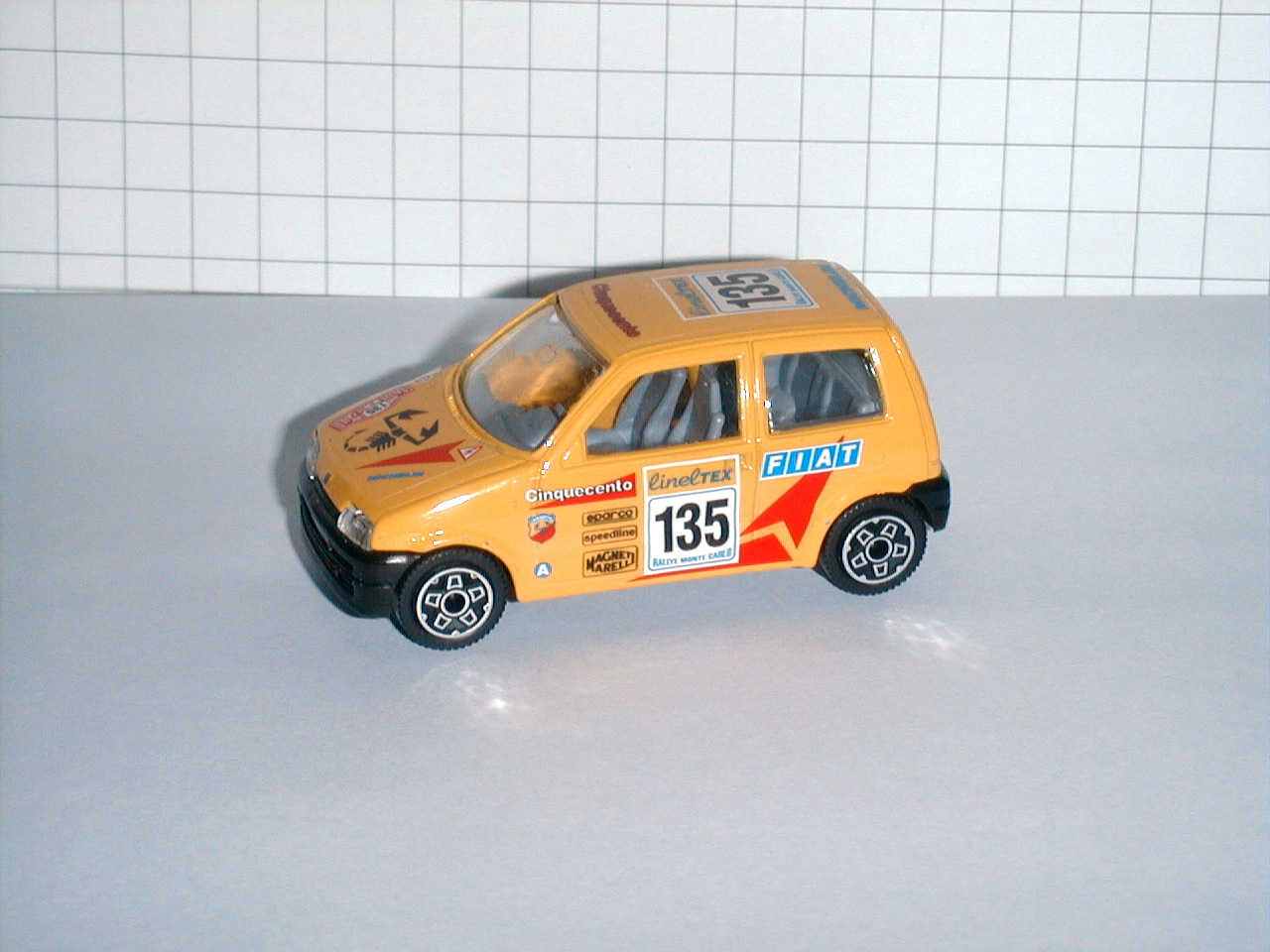 FIAT CINQUECENTO 1:43 scale