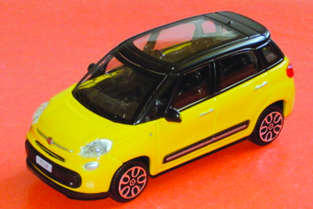 FIAT 500 LUNGA in scala 1:43