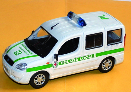 FIAT DOBLO in scala 1:43