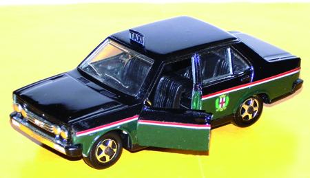 FIAT 131 in scala 1:43