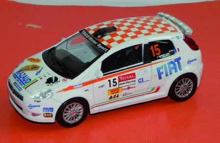 FIAT PUNTO in scala 1:43